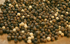 Madagascar Black Peppercorn Oil